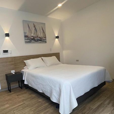 Kiran Lodging 과야킬 외부 사진