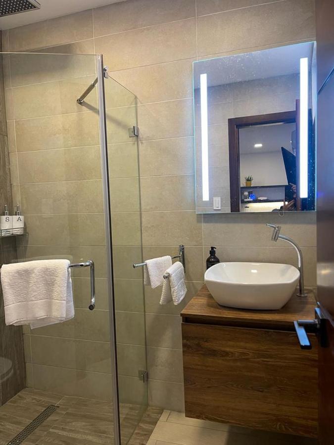 Kiran Lodging 과야킬 외부 사진